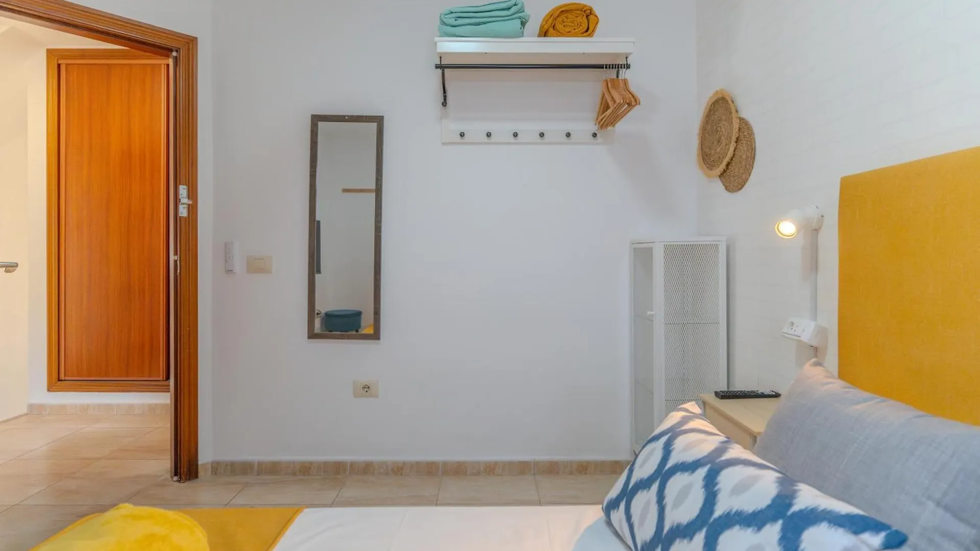 Guest house Rooms City San Isidro  Spain