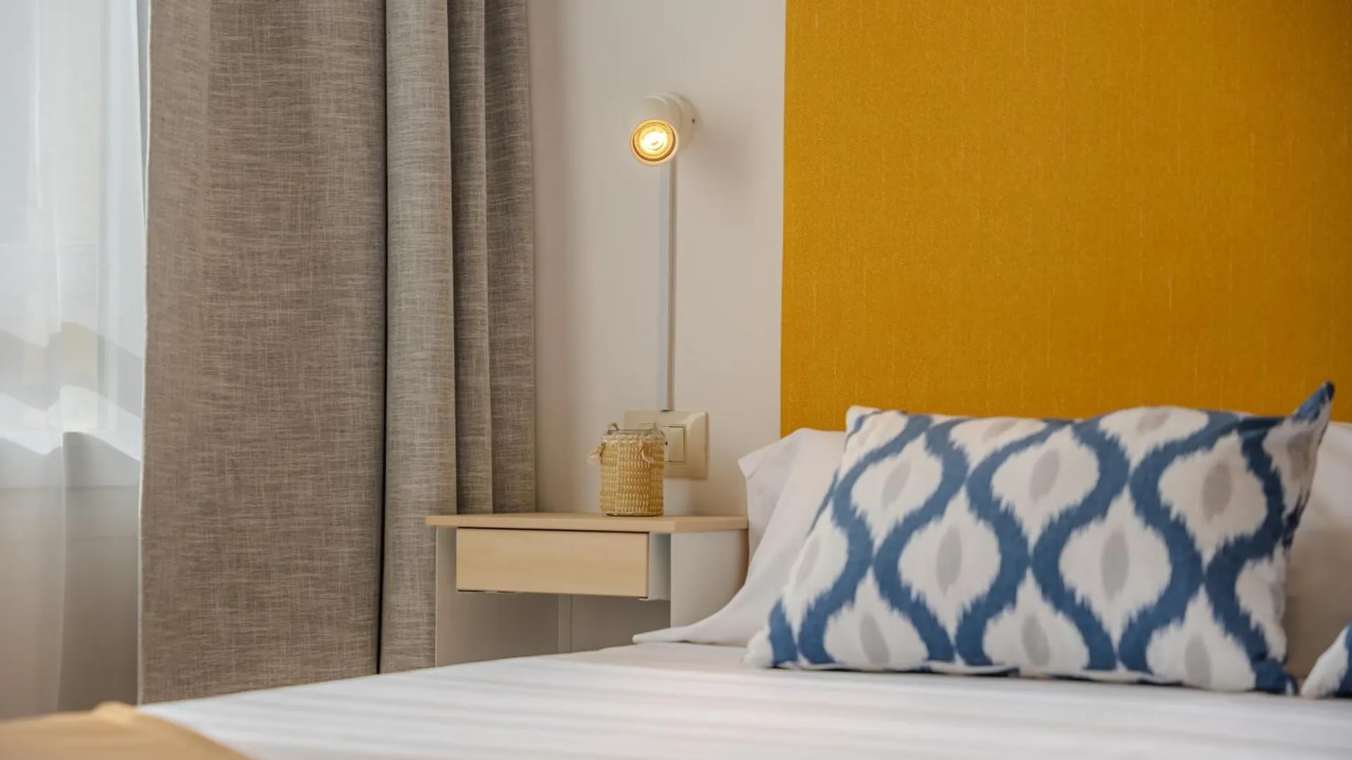 Rooms City San Isidro  Spain
